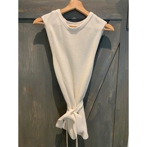 Wilfred heavy knit sleeveless top.